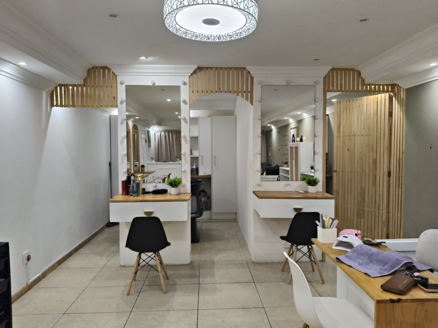 Commercial Property for Sale in Jeffreys Bay Central Eastern Cape